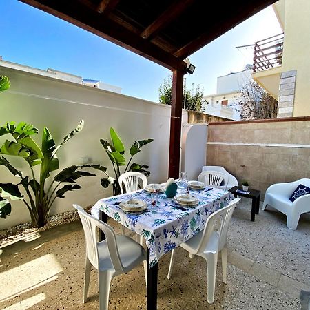 Aria Di Mare Mancaversa - Elegante Appartamento Marina di Mancaversa Exterior foto